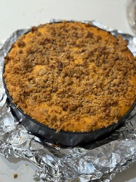 streusel-topped cheesecake